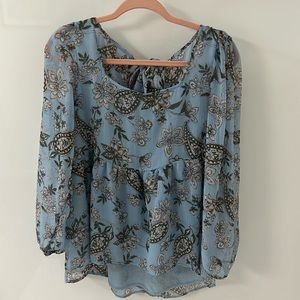American Eagle double bowed long sleeve flowy sheer top with underlining